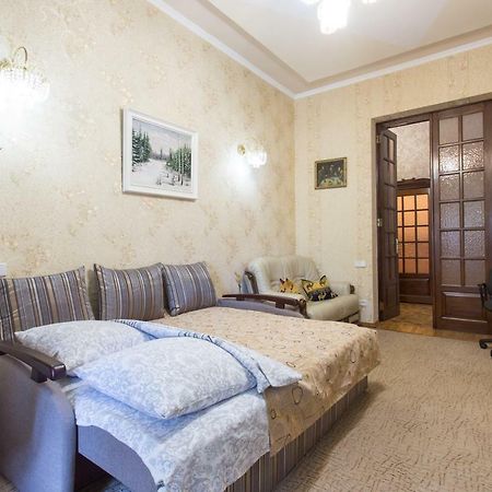 Apartment In The Center Of Charkiw Exterior foto